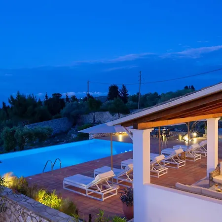 Villa Avra *
