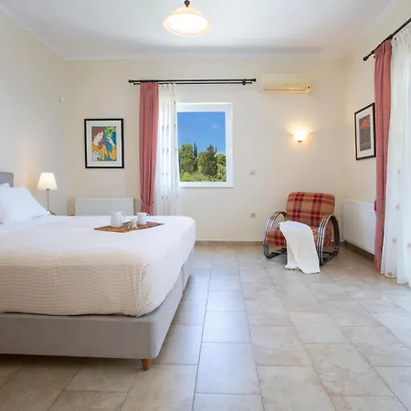 Villa Avra *
