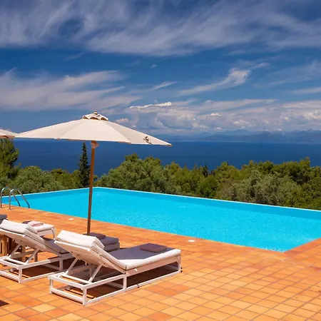 Villa Avra