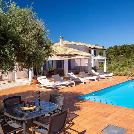 Villa Avra *