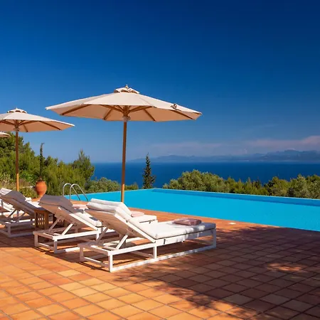Villa Avra