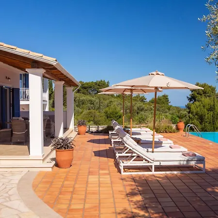 Villa Avra
